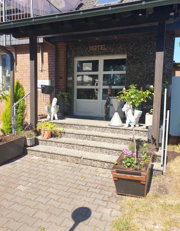 Hotel Zur Schleuse Datteln Bagian luar foto