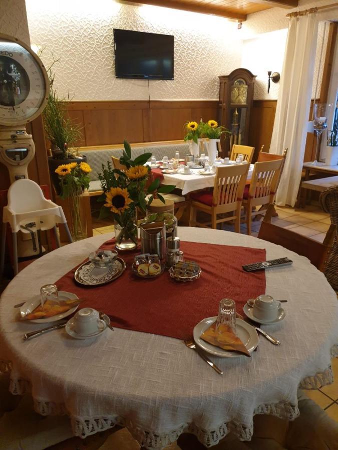 Hotel Zur Schleuse Datteln Bagian luar foto