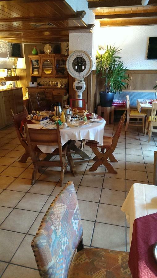Hotel Zur Schleuse Datteln Bagian luar foto